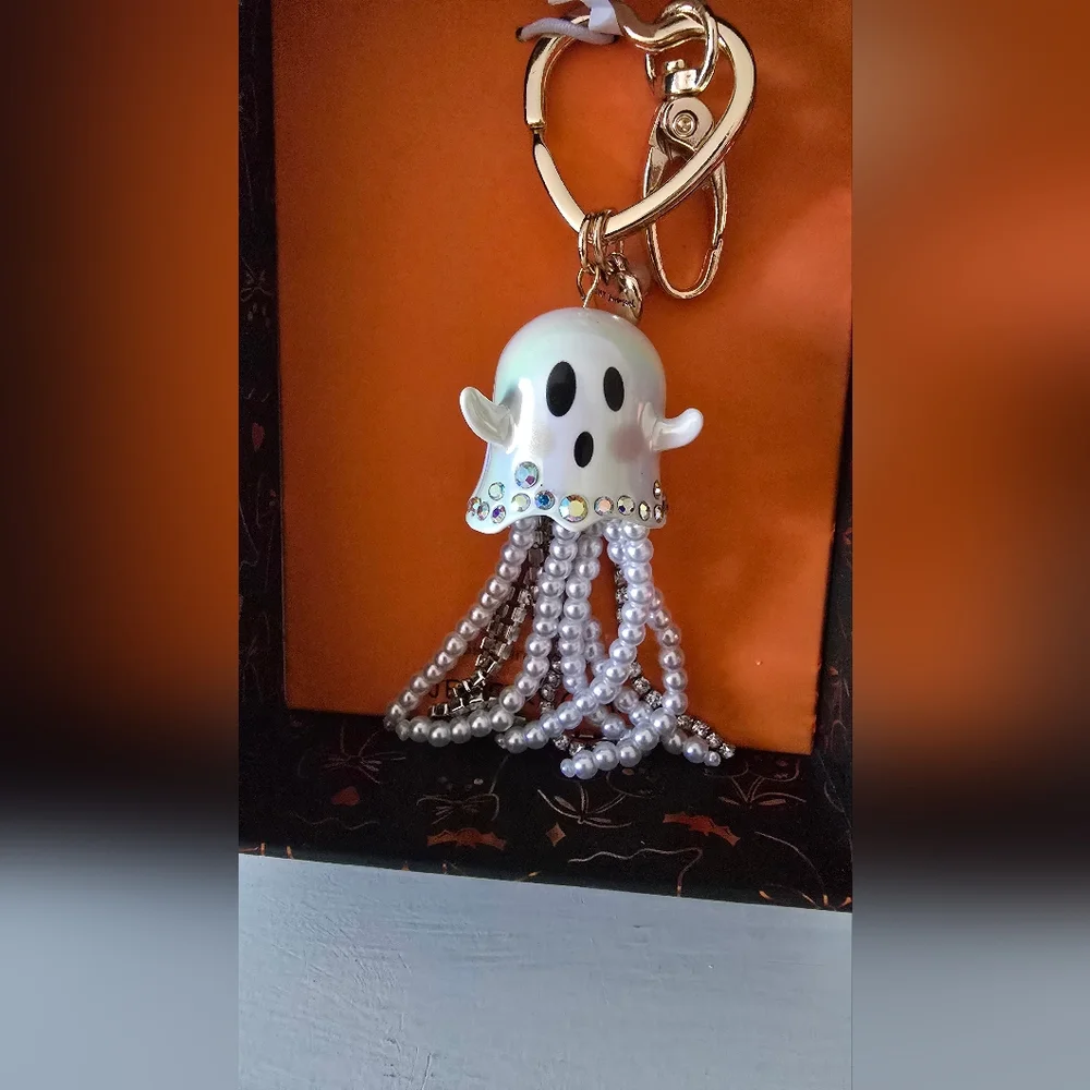 Betsey Johnson Ghost Pearl Beaded Keychain NWT in Box